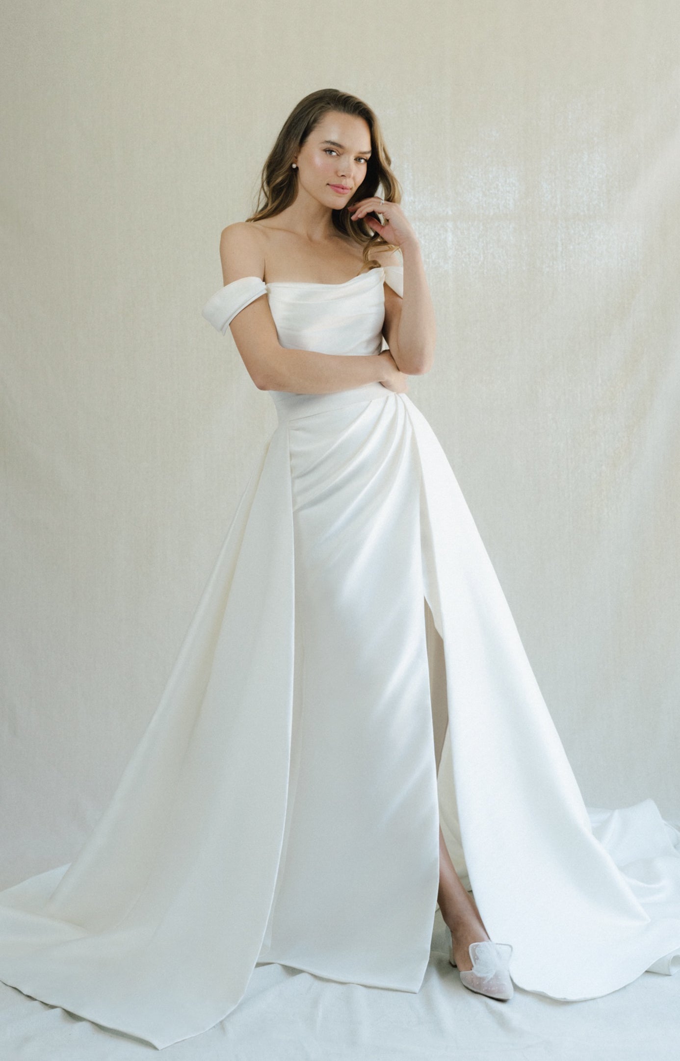 https://www.annebarge.com/cdn/shop/products/Tucker-anne-barge-fall-2023-wedding-dress_edited.jpg?v=1666221742